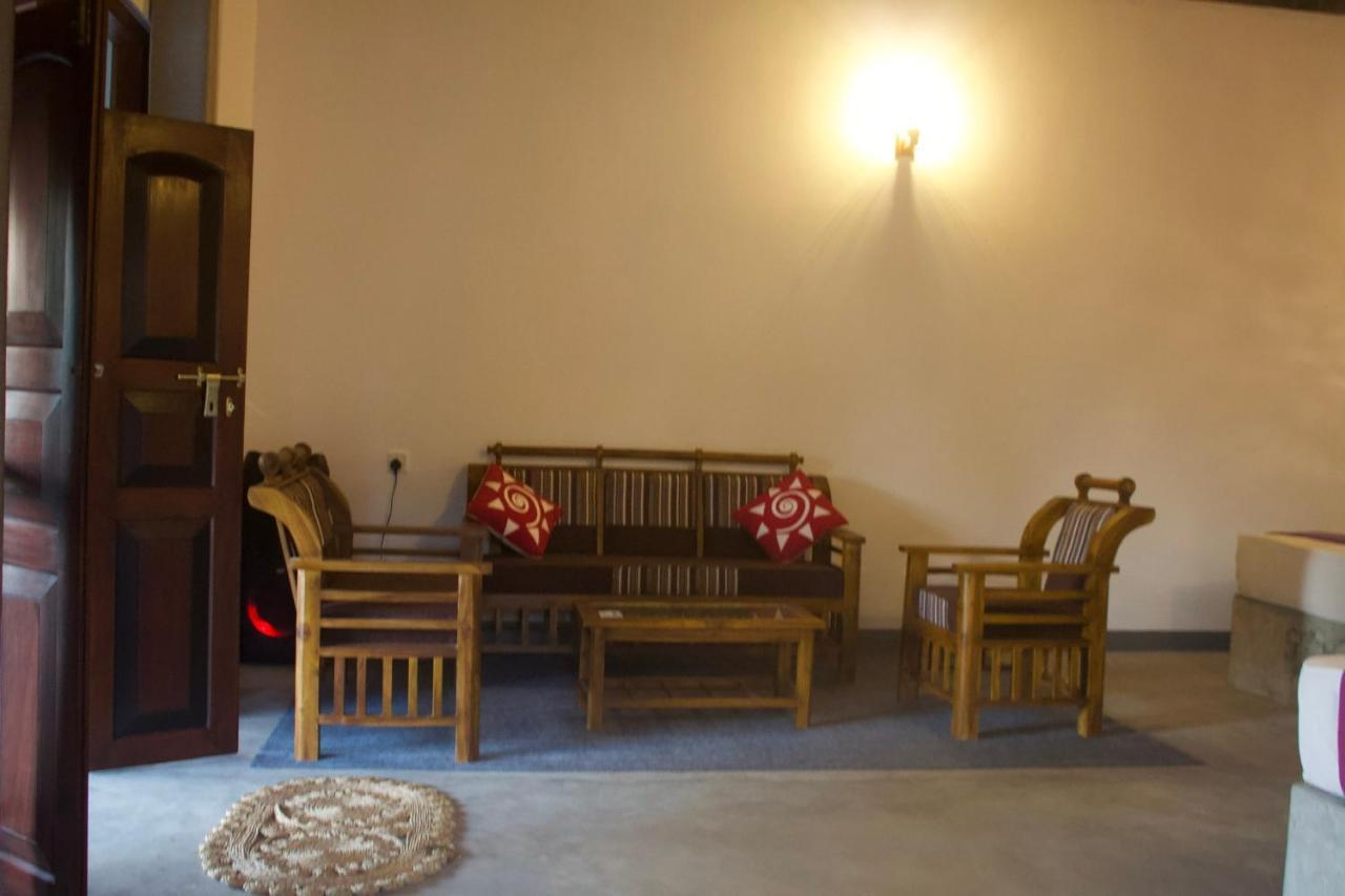 Emma'S Sea View Apartment Dikwella Bagian luar foto