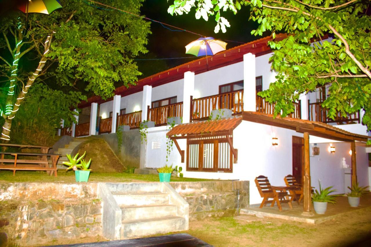 Emma'S Sea View Apartment Dikwella Bagian luar foto