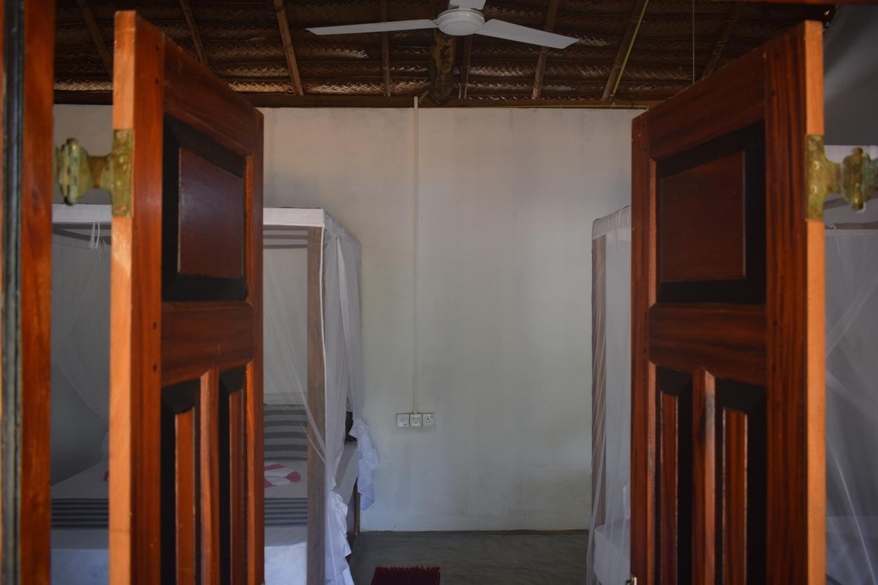 Emma'S Sea View Apartment Dikwella Bagian luar foto