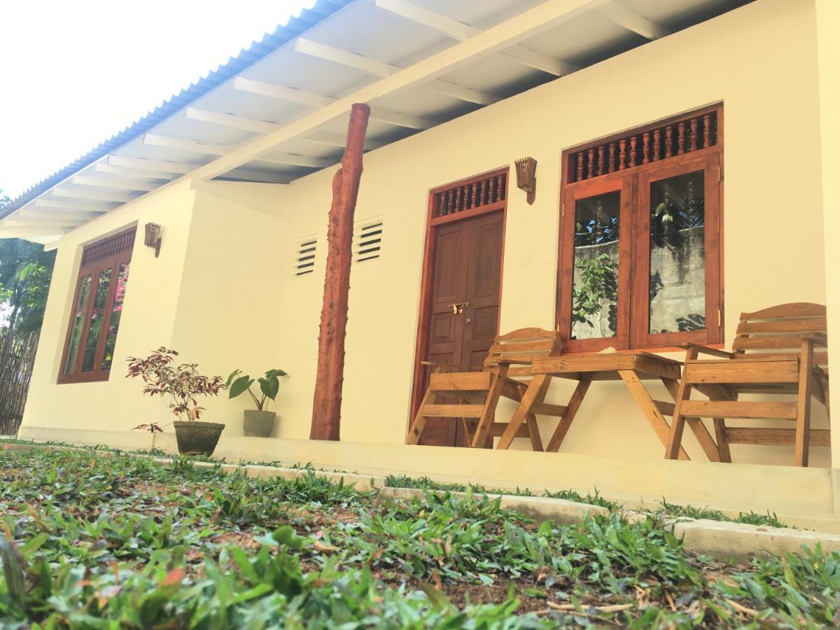 Emma'S Sea View Apartment Dikwella Bagian luar foto